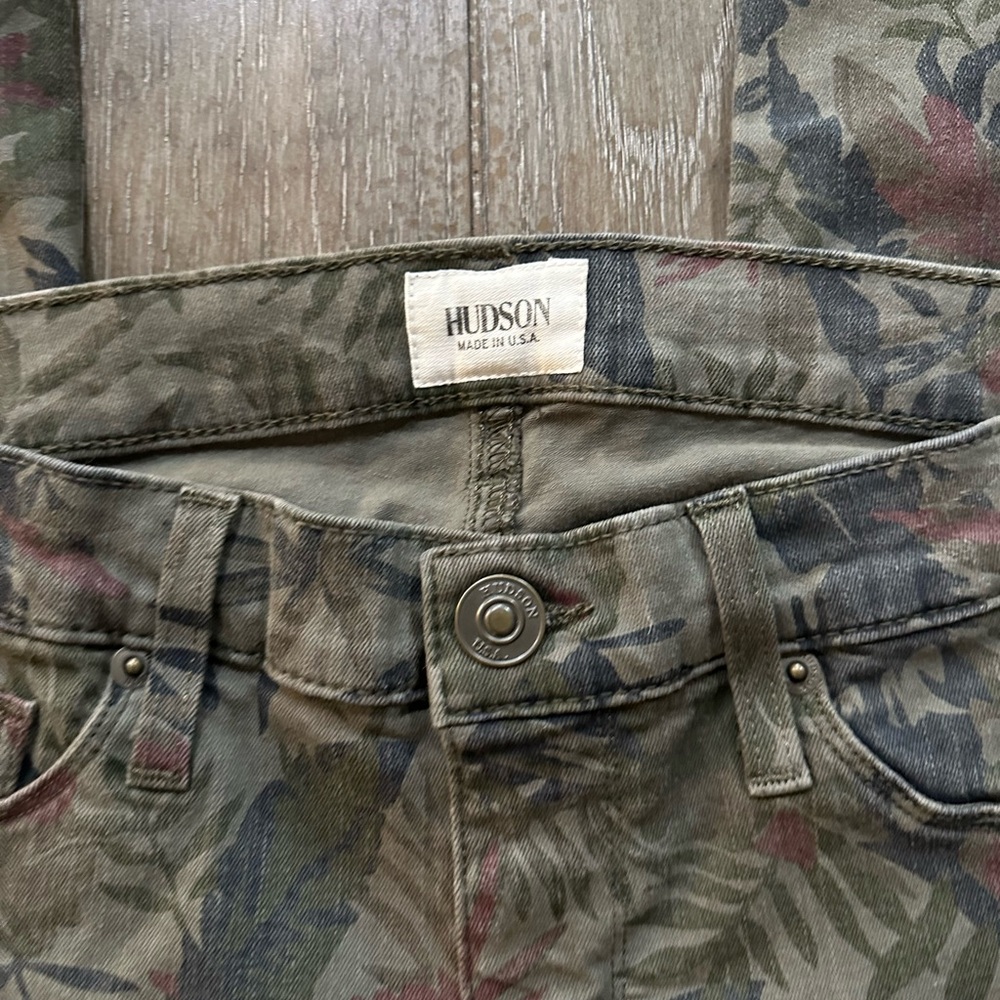 Hudson Jeggings - Picture 6 of 12